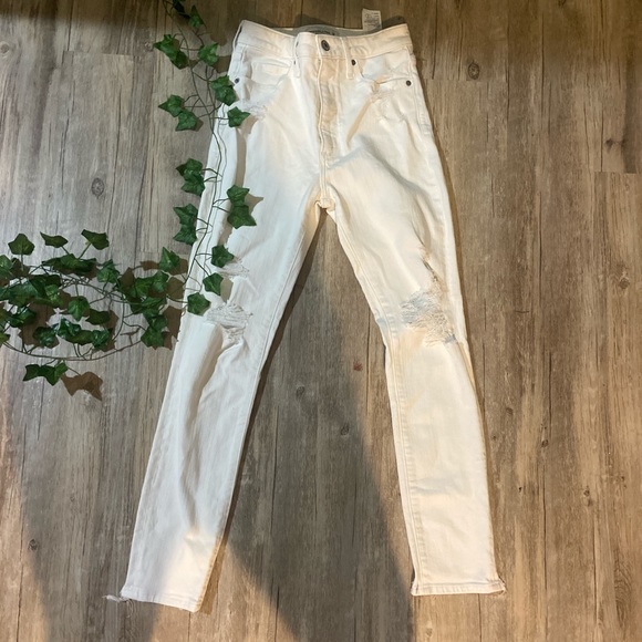 White Ripped Jeans! - Picture 2 of 7